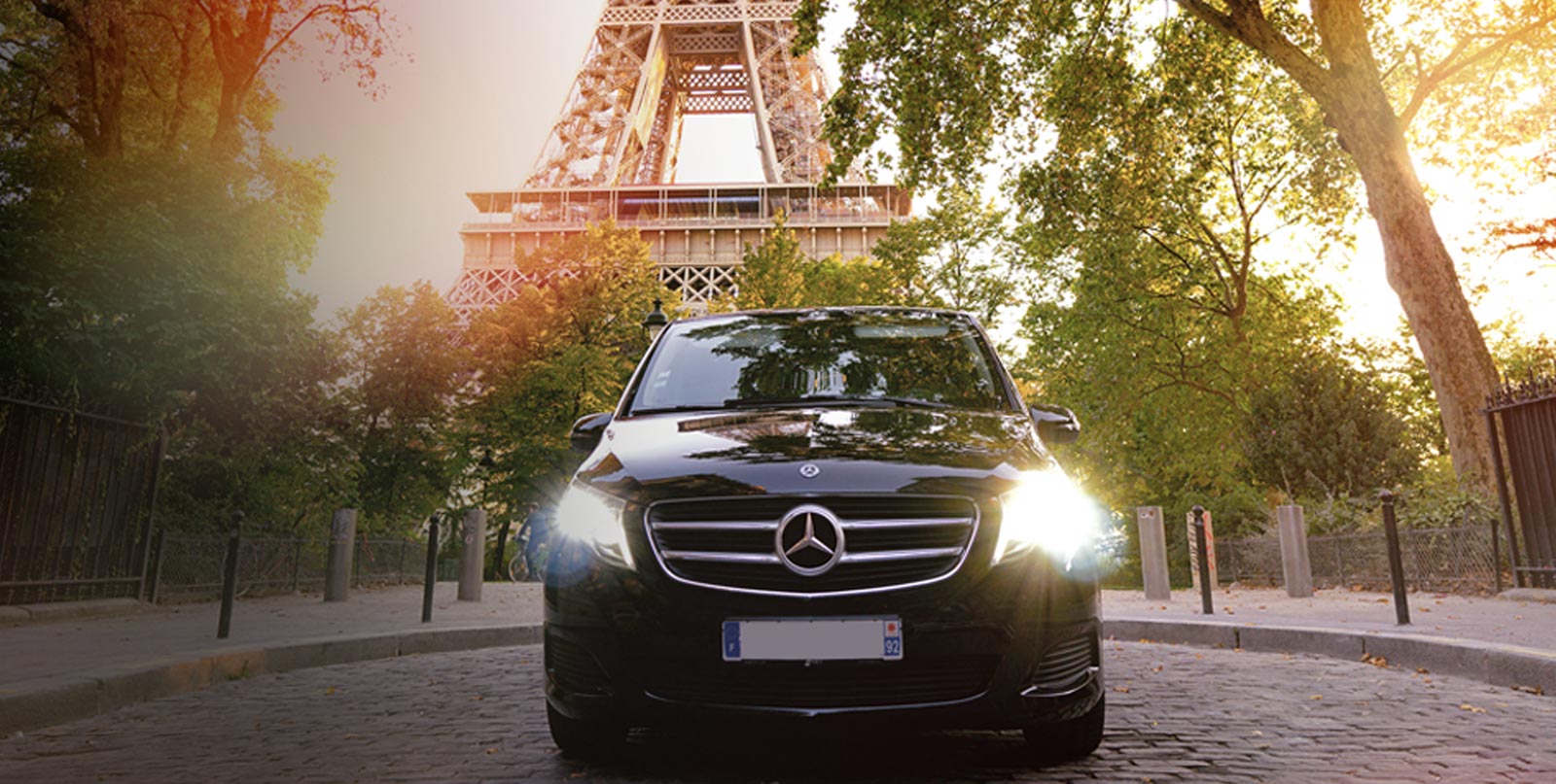 Modern Mercedes-Benz V-Class dashboard and controls for comfortable Paris private shuttle experiences
