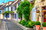 24/7 premium transportation service from Paris to Chartres - Easy Go Shuttle airport transfer