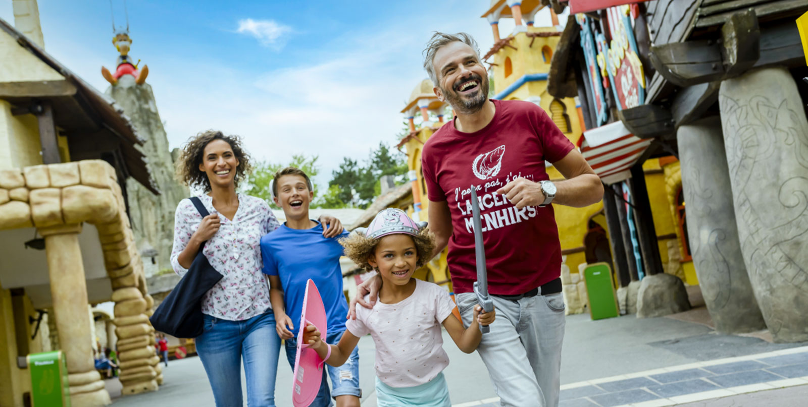 Door-to-door Parc Astérix transfers from Paris - Family-friendly Easy Go Shuttle service with free child seats