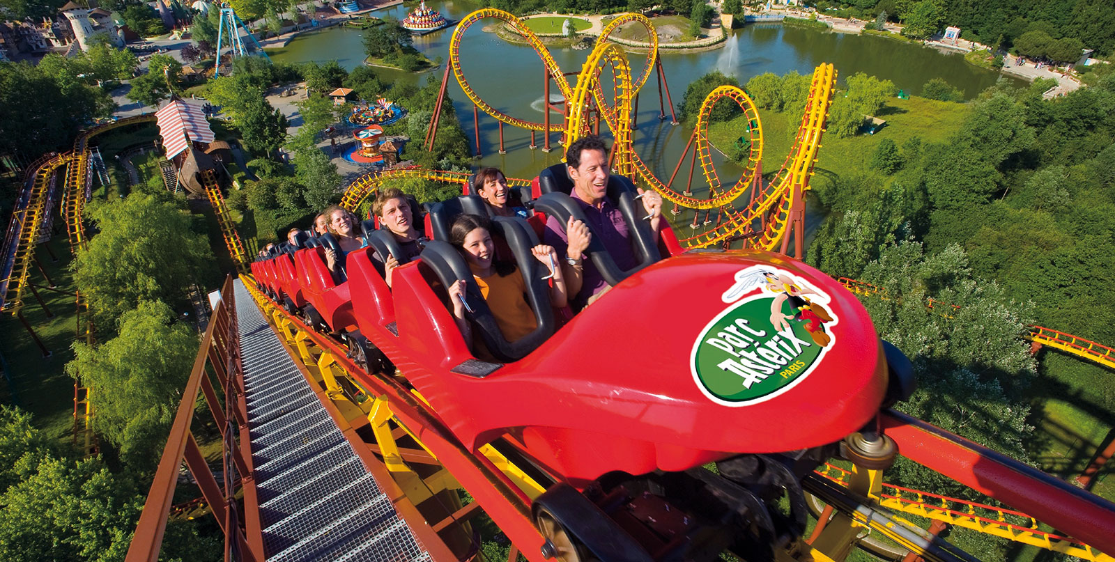Professional Paris to Parc Astérix shuttle service - Easy Go Shuttle bilingual drivers and 24/7 service