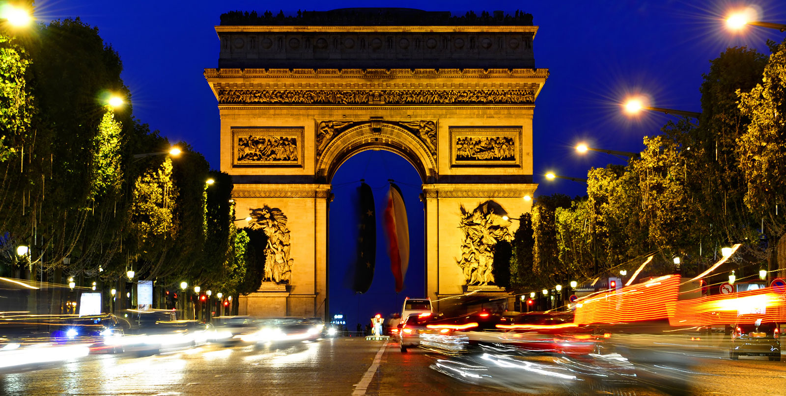 Luxury fleet Paris sightseeing transportation - Sacré-Cœur Basilica tour with Easy Go Shuttle