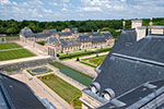 Thumbnail: Formal gardens at Vaux Le Vicomte - fixed price Paris airport transfers
