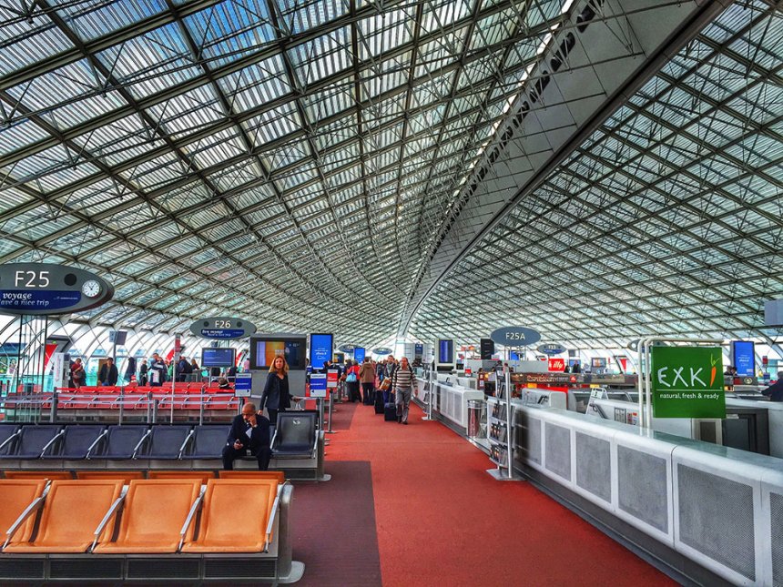 Getting from Charles de Gaulle Airport (CDG) to Disneyland